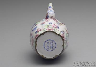 图片[2]-Copper pot with loop handle and encircled flower decoration in painted enamel, Qing dynasty, Qianlong reign (1736-1795)-China Archive